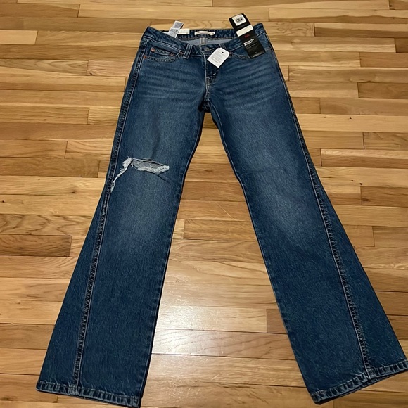 Levi's Denim - Brand new boot cut Jrans